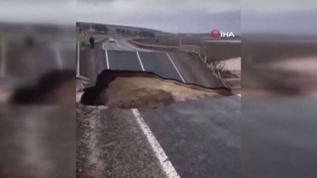 Две провинции в Югоизточна Турция бяха засегнати от проливни дъждове