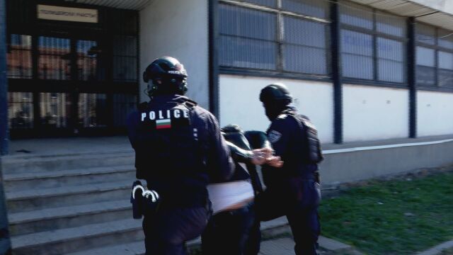 Полицията с акции в Южна България срещу изборната търговия и