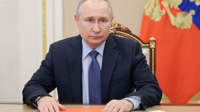Руският президент Владимир Путин е направил работно посещение в Мариупол