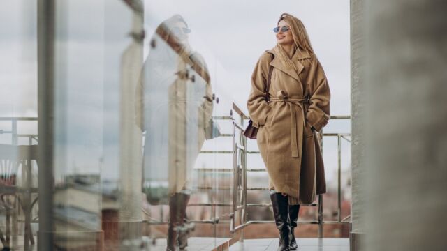 Дамското зимно палто е повече от задължителна дреха за всеки