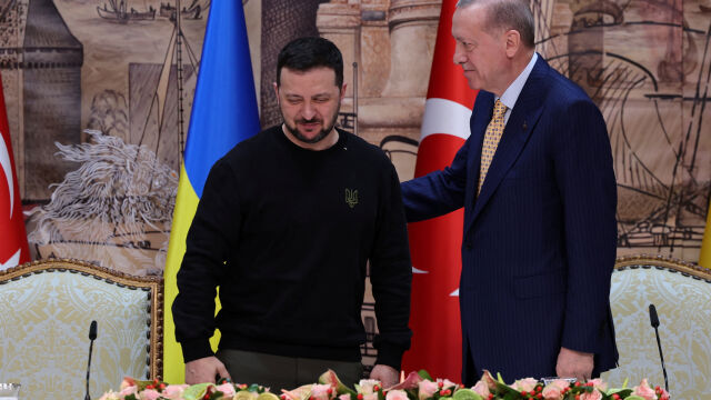 Турция е готова да бъде домакин на преговори между Украйна