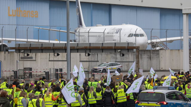 Стотици полети са отменени днес поради стачка на авиопревозвача Луфтханза