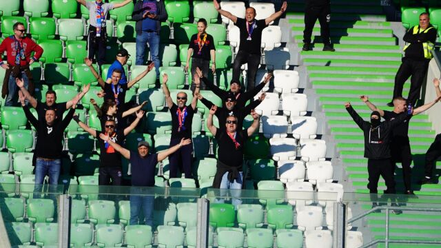 "Червена" подкрепа: Стяуа от Втора лига удари Лудогорец