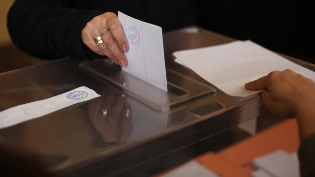 Избирател в столичния квартал Надежда е получил предварително попълнена бюлетина