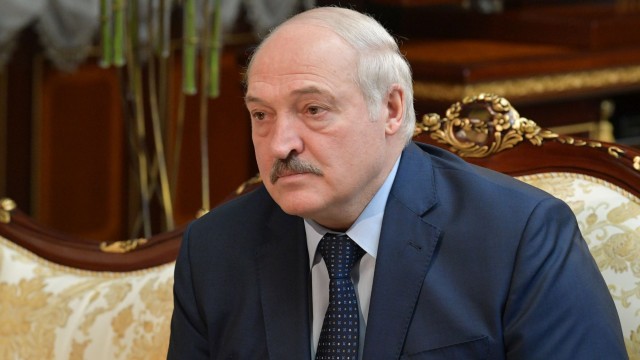 Беларус заяви че има голяма група украински войски близо до