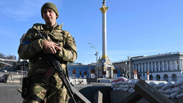 Снимка: Стаховски скочи на Надал: А честно ли е да умират украинци?