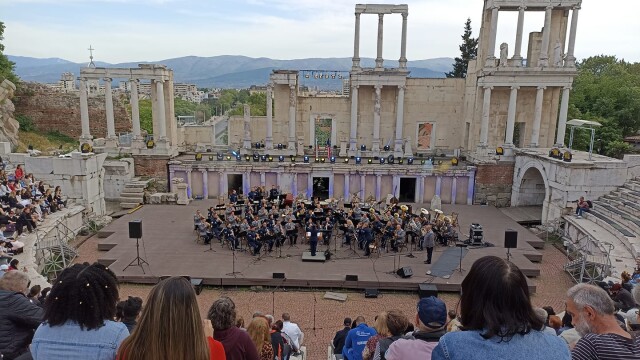 Прекрасен финал на празничния Гергьовден в Пловдив постави концертът на