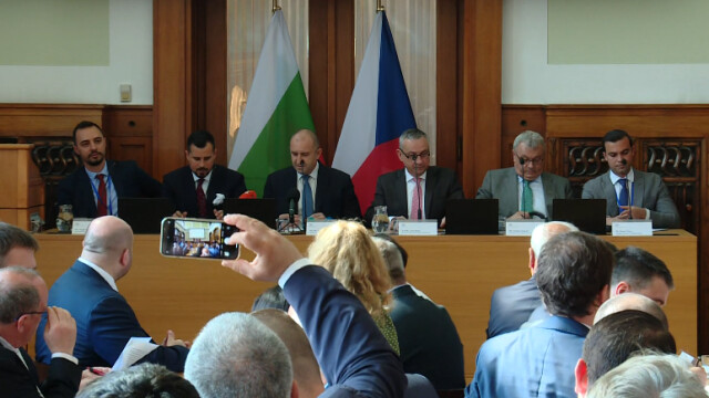 Втори ден от визитата на президента Румен Радев в Чехия.