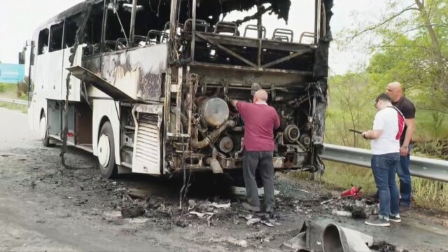 Автобус с украински бежанци се запали на АМ "Черно море"