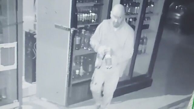 Поредна кражба на алкохол от магазин в Благоевград беше заснета