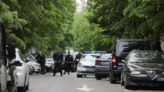 Стрела в училище в Белград  ученици и един охранител са