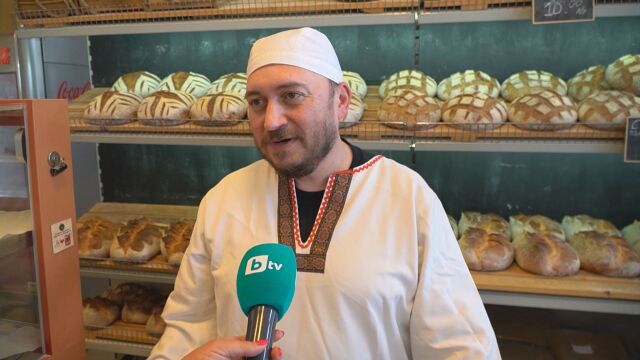 Майстор пекар от Пловдив раздава безплатен хляб срещу стих Доброто