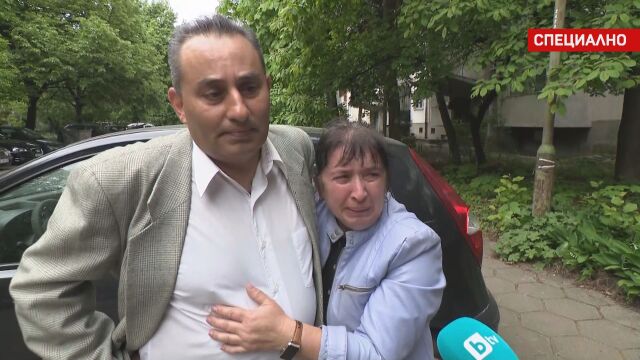 Родителите на задържания за катастрофата в София в която умряха