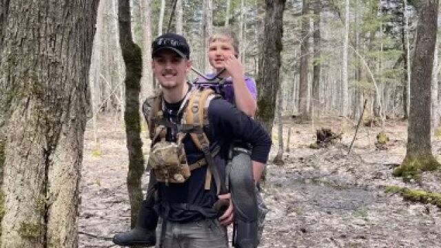 Осемгодишно момче изгубено в отдалечените гори на Мичиган оцеля два