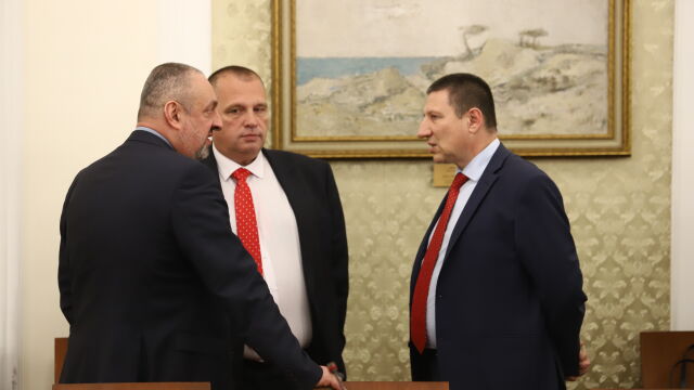 Борислав Сарафов отново внесе предложение за освобождаването на Ясен Тодоров