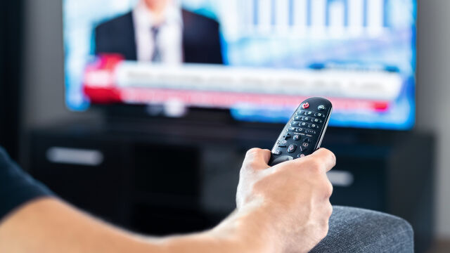 В България 86 от потребителите научават новините от телевизията докато