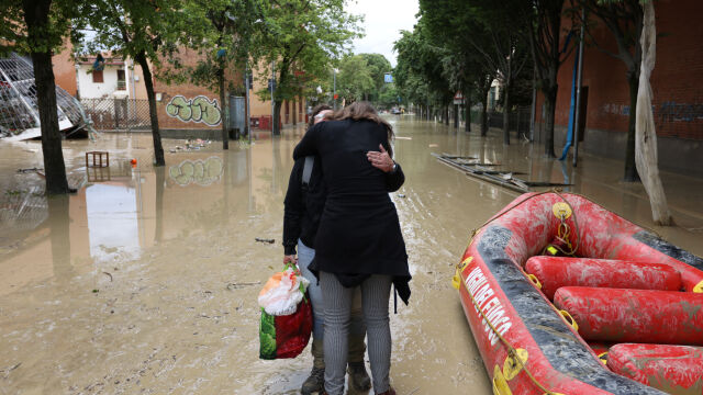 След потопа в Италия: Замразяват ипотеките и събирането на данъци в засегнатите райони