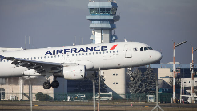 Франция забрани вътрешните полети на къси разстояния където има алтернативи
