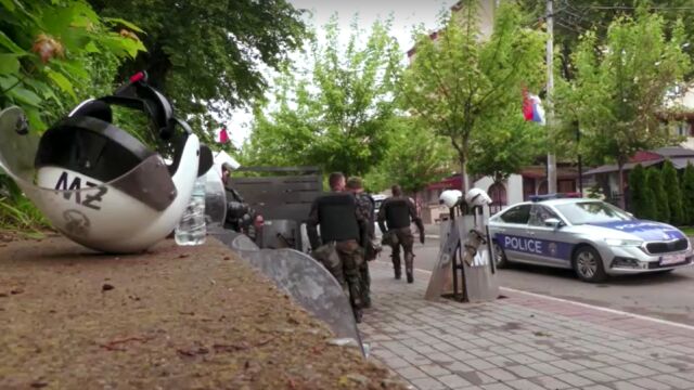Сблъсъци между сърби и войници от мисията на НАТО в