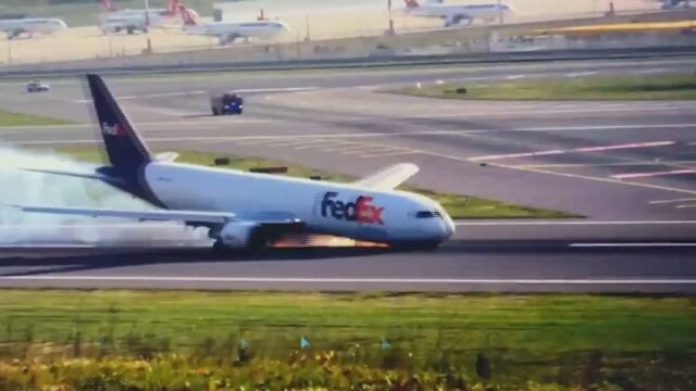 Товарен самолет е направил аварийно кацане на летище Истанбул тази