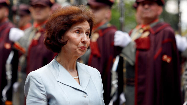  Президентът на Република Северна Македония Гордана Силяновска Давкова която води