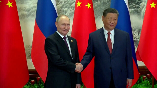 Руският президент Владимир Путин пристигна в Пекин Целта на посещението