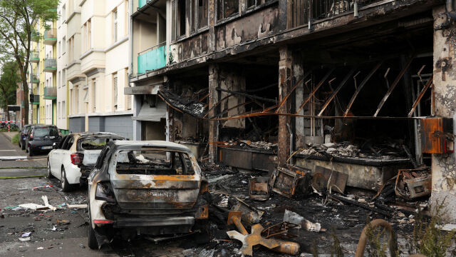 Трима души загинаха при пожар избухнал в западния германски град