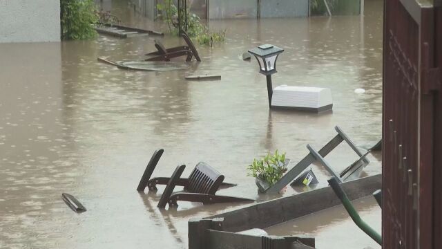 Проливни валежи предизвикаха наводнения и свлачища в западната германска провинция