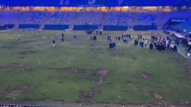 Снимка: 25 души в болница, а теренът прилича на минно поле (ВИДЕО)
