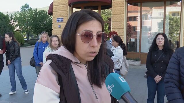 „10-годишният ми син го носеше с всичките му вътрешности“ – Немски овчарки разкъсаха малко куче в Сливен