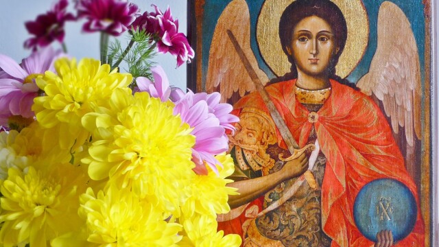 Православните християни честват един от най големите есенни църковни празници