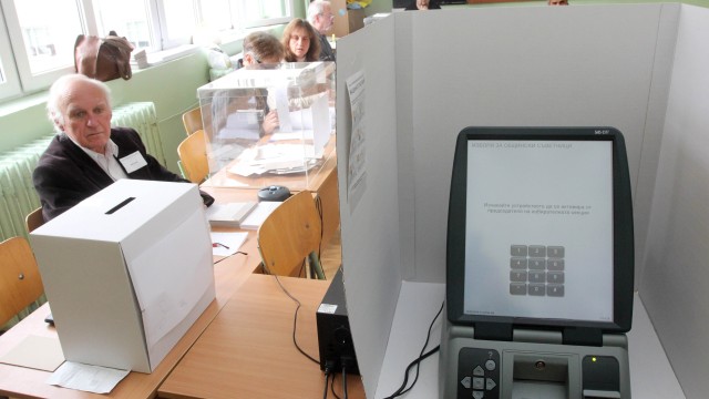 Докладът на ДАНС във връзка с машинното гласуване да бъде