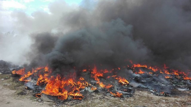 Заради пожар е затворен пътят между плевенските села Коиловци и