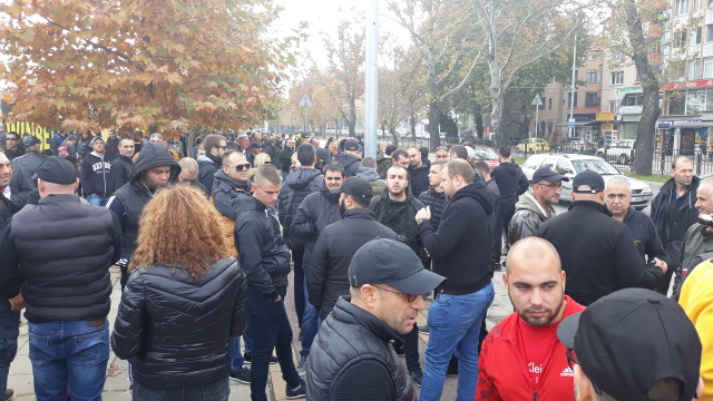 Феновете на "Ботев" Пловдив ще протестират с мач на булевард "Източен"