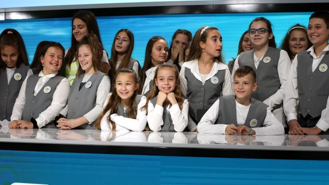 Ученици от Мездра на гости на bTV Новините