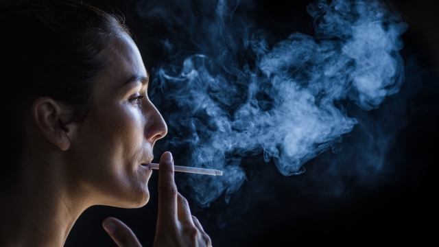 Тютюнопушенето може да увеличи риска от проблеми с психичното здраве, сочи  проучване - Ladyzone.bg