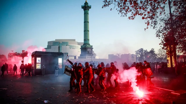 Протести в Париж срещу полицейското насилие