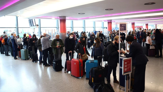 350 служители на лондонското летище Хийтроу започват тридневна стачка Летището