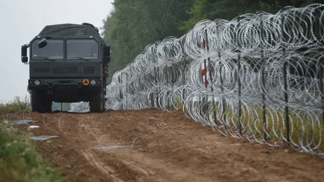 Полша ще временна ограда по границата с руския анклав Калининград