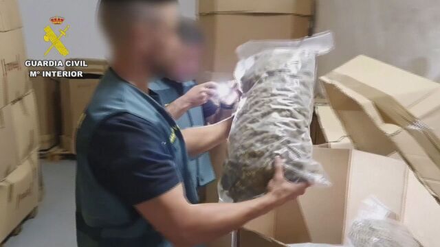 Испанската полиция съобщи подробности за мащабната срещу наркотрафика при която