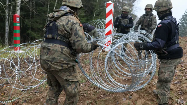 Полша предупреди за опасност от избухване на нова миграционна криза