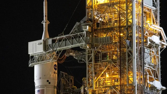 НАСА изстреля успешно мега ракетата си от мисията Артемис 1