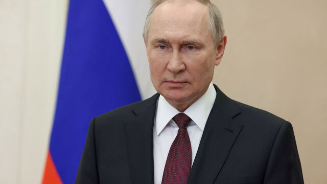 Руският президент Владимир Путин подписа указ който поставя икономиката на