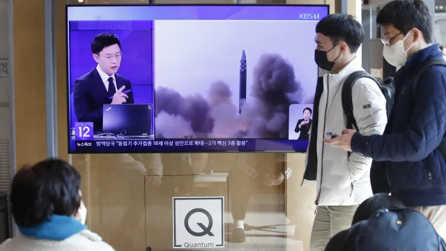 е изстреляла междуконтинентална балистична ракета днес съобщи южнокорейската армия цитирана