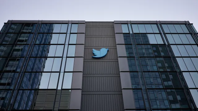 Офисите на Туитър внезапно затвориха в четвъртък а причината за