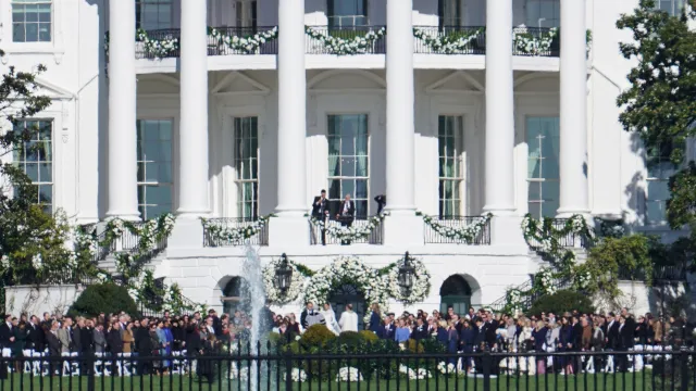 Президентът на САЩ Джо Байдън ожени днес своята внучка Наоми