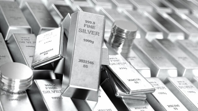 След златото - ще достигне ли висока цена и среброто?