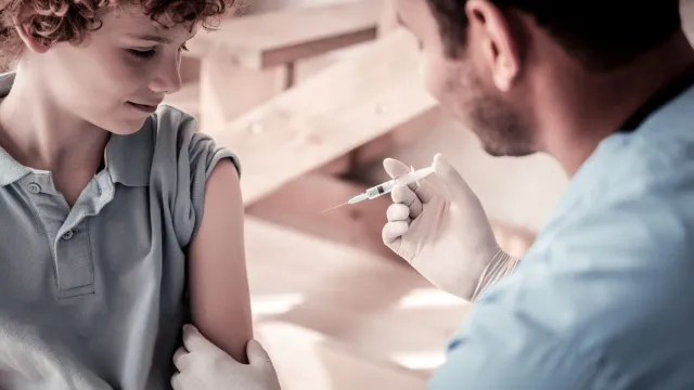 Педиатричната асоциация препоръчва и момчетата да се ваксинират срещу човешки