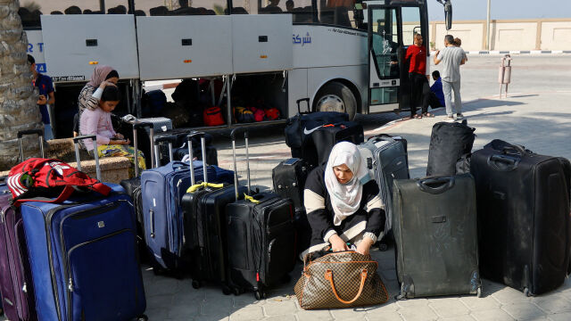 Хамас блокира евакуациите на палестинци с чужди паспорти от Ивицата
