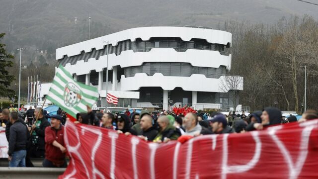 1600 полицаи пазят протеста преди България - Унгария (ВИДЕО)